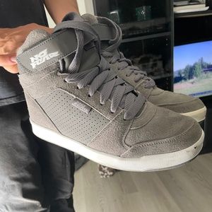 Men’s Sneakers